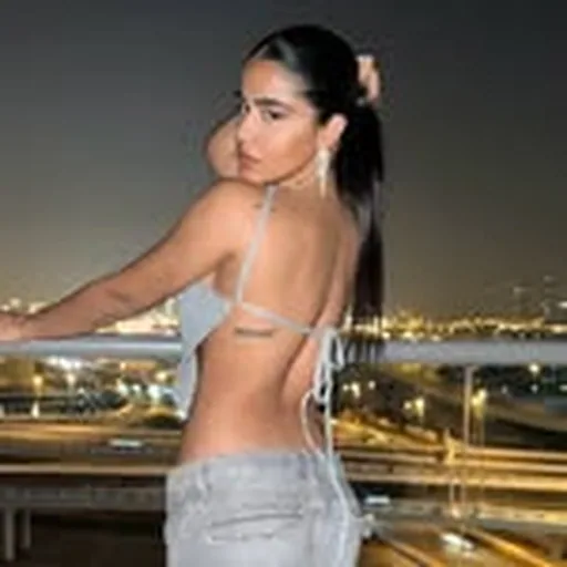 @_nazaninh_ profile image