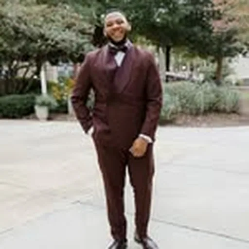 @_zayspeaks profile image