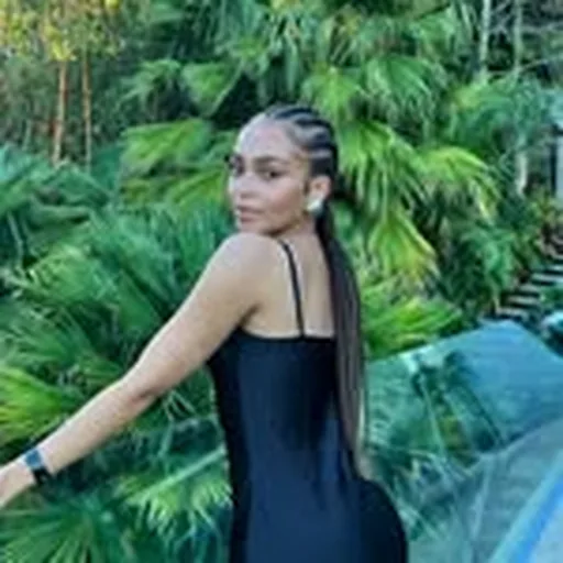 @alexislconway profile image