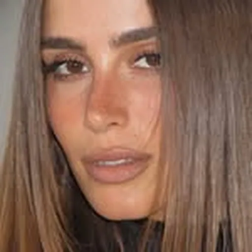 @alinemarquez profile image