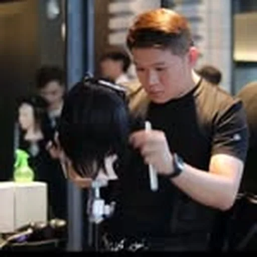@apinsalon profile image