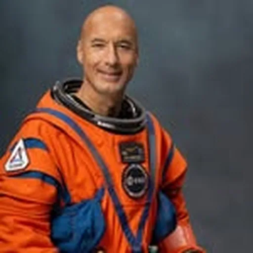 @astro_luca profile image