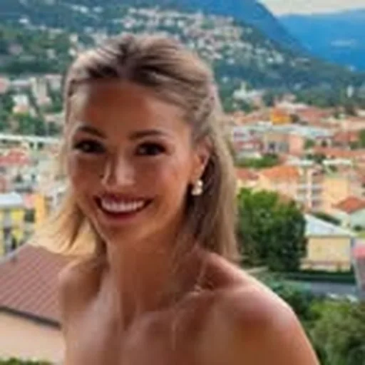 @beckyjhinch profile image