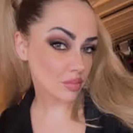 @bella_vandala profile image