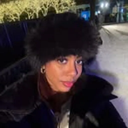 @chelliehope profile image