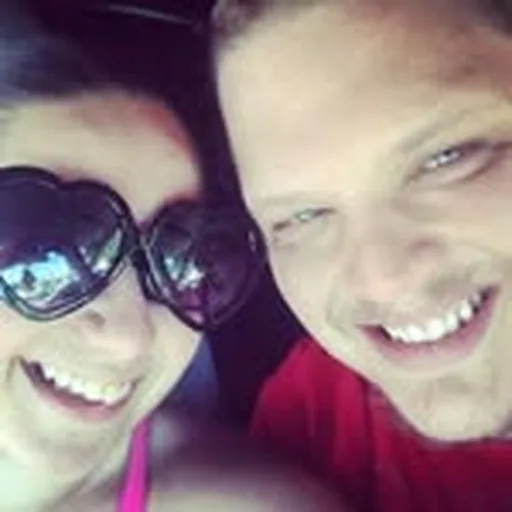 @coupon.couple profile image