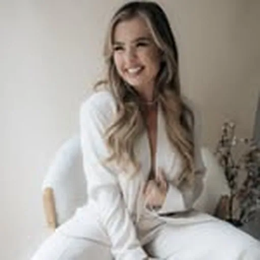 @courtneymariephotography profile image