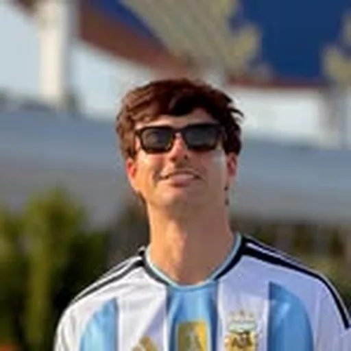 @crisvanadia profile image