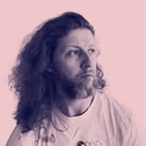 @delahuntagram profile image