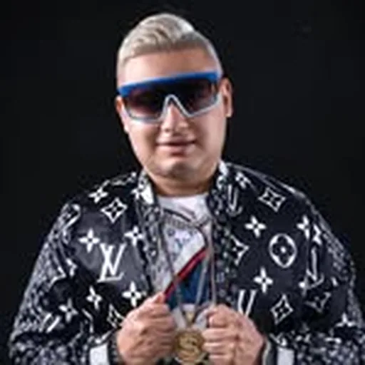 @djdayvi profile image