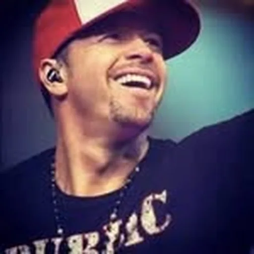 @donniewahlberg profile image