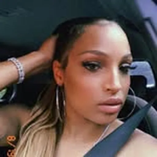 @ello.brooklyn profile image