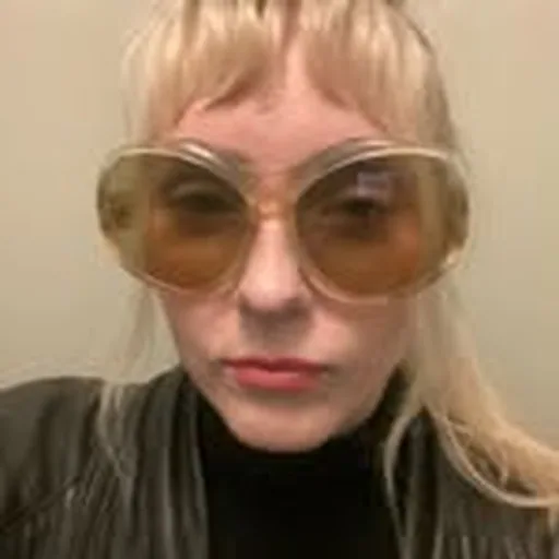 @emilygullbo profile image