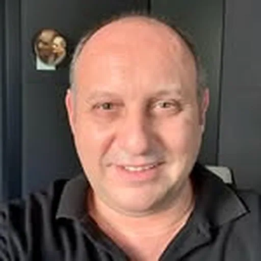@emrekirall profile image