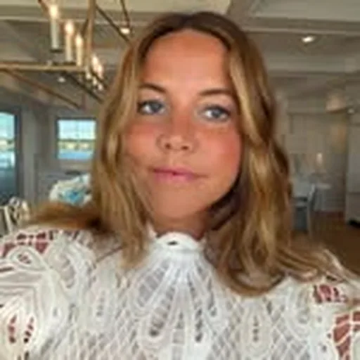 @erinharperr profile image