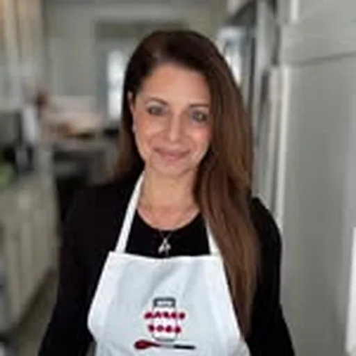 @frannielovesfood profile image