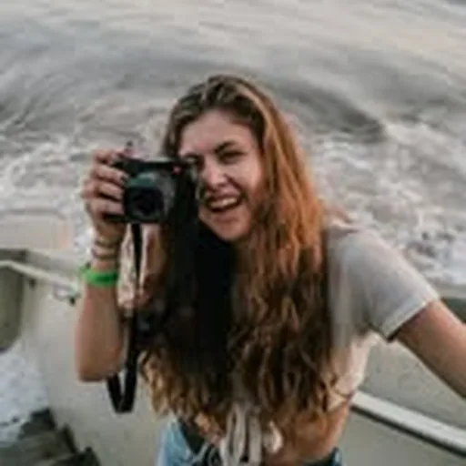 @hanaleiswan profile image