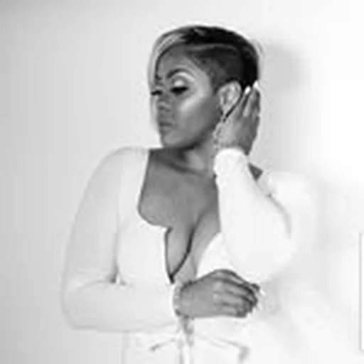 @iamarosethemodel profile image