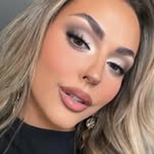 @inmakeup_ profile image