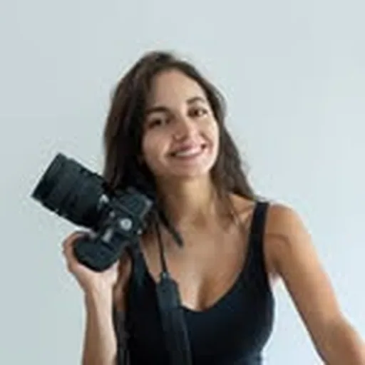 @itzelgarr profile image
