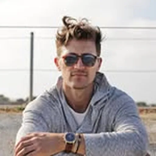 @jakelylephoto profile image