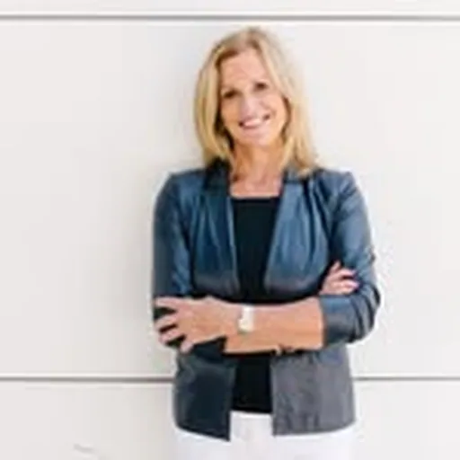 @janehansonofficial profile image