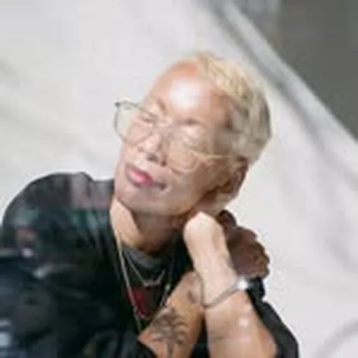 @jennydeluxe profile image