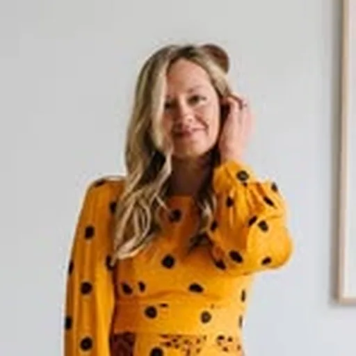 @jenpinkston profile image