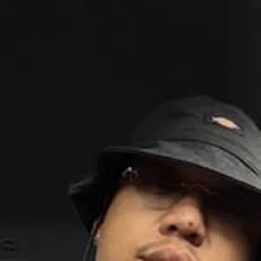 @jhnlxs profile image