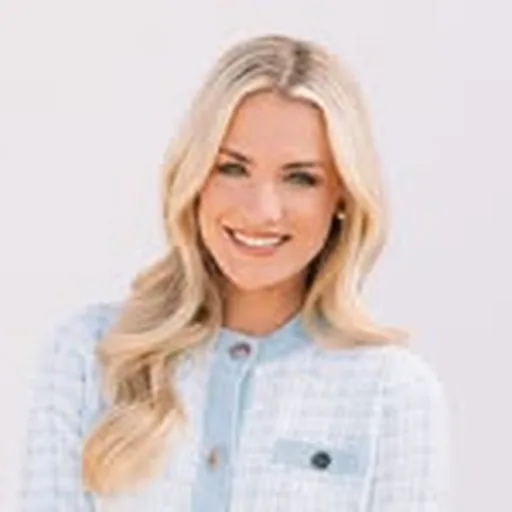 @jillian_rhae profile image