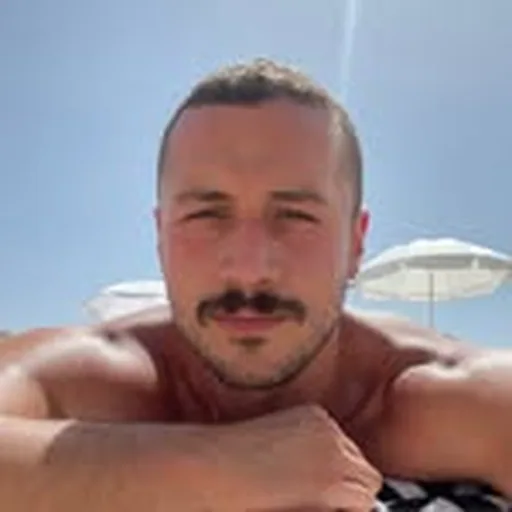 @joedeeba_ profile image