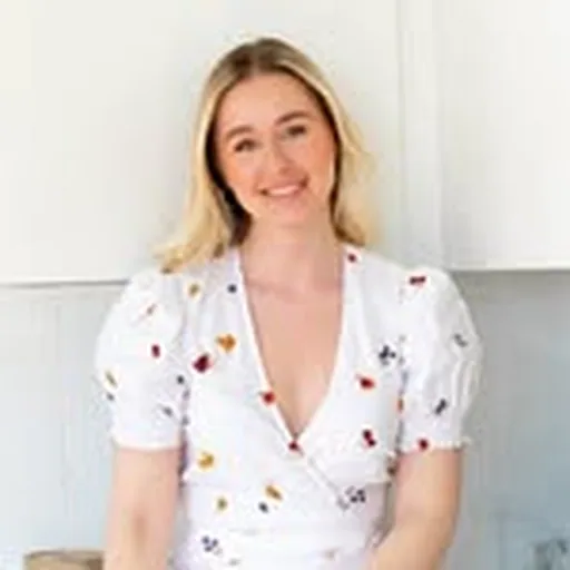 @juliemarieeats profile image
