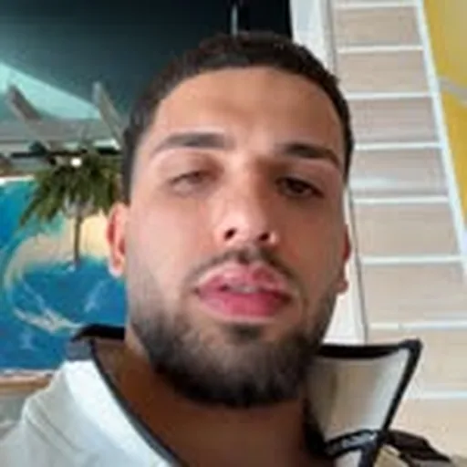@lanazi00 profile image