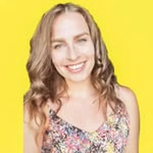 @laurelhopehart profile image