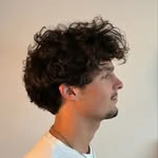 @leongeoni profile image