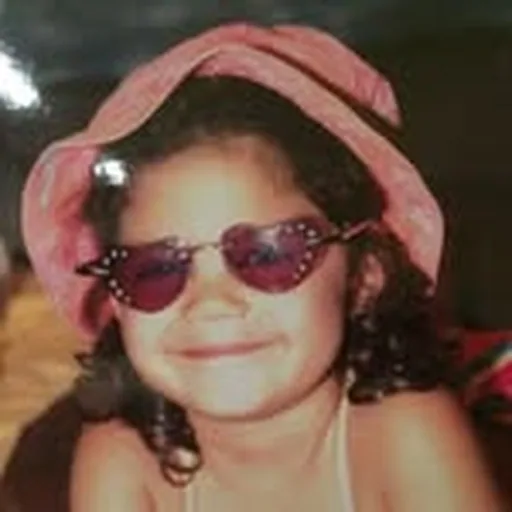 @lilyamandre profile image