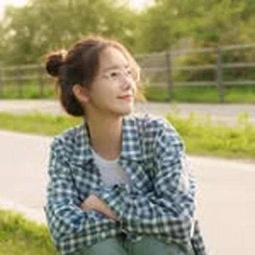 @limyoona__official profile image