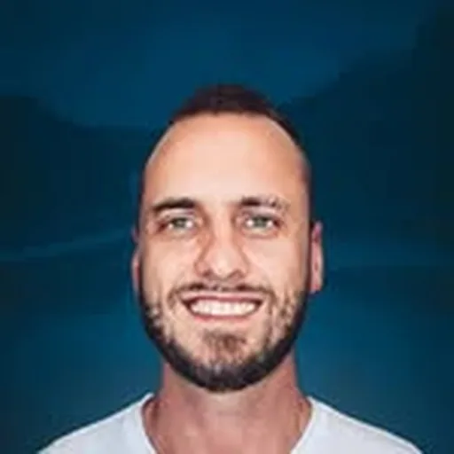 @lukemindpower.podcast profile image