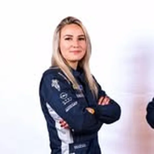 @maellecasays profile image