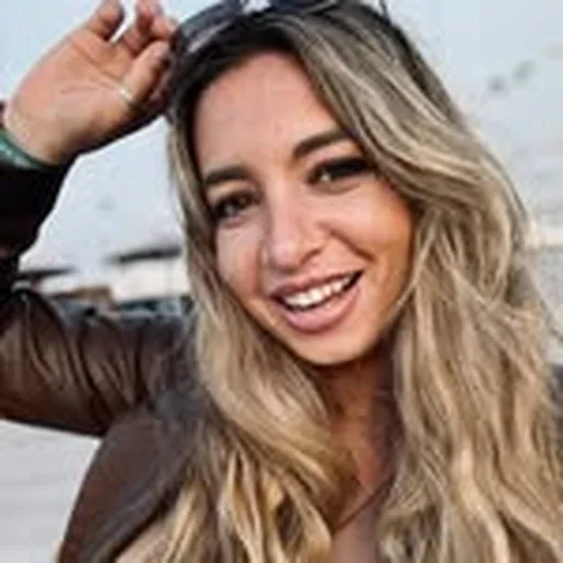 @maisophia profile image