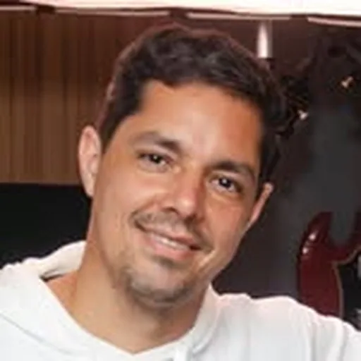 @marcolvasconcellos profile image
