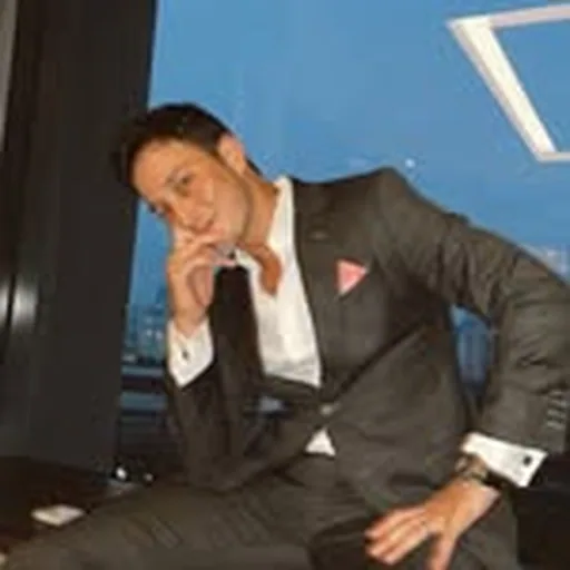 @mike_lewis profile image
