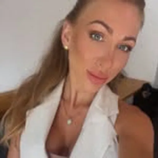 @nicolehanika profile image