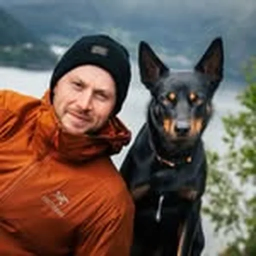 @outwithsteve profile image