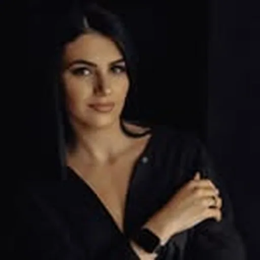 @petreafeliciamd profile image