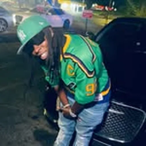 @prada2flyent profile image