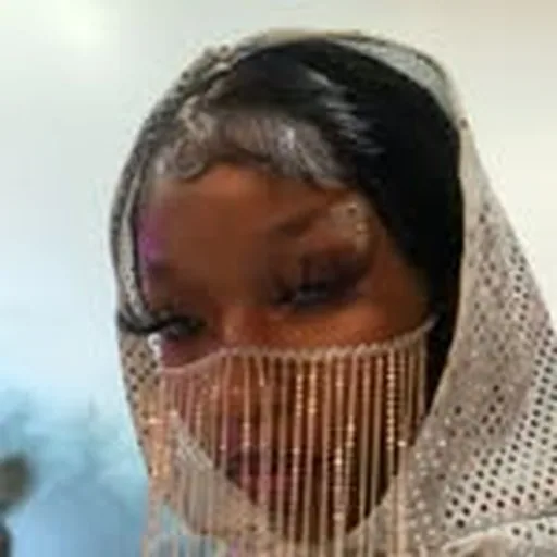 @pthequeen__ profile image