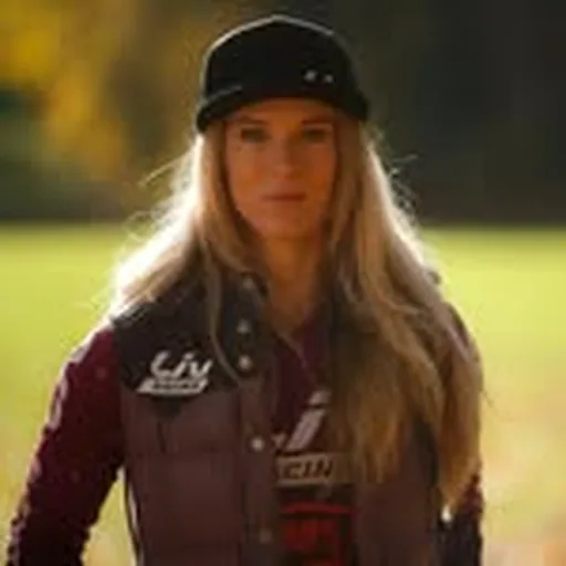 @rae_morrison profile image