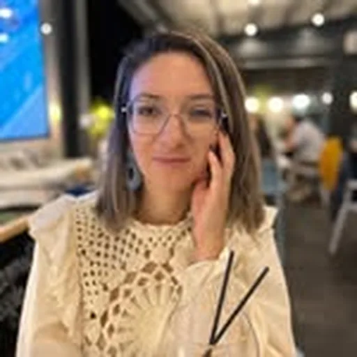 @roxanamcurt profile image