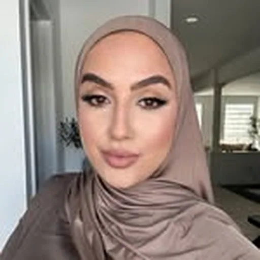 @sabrinaxmakeup profile image